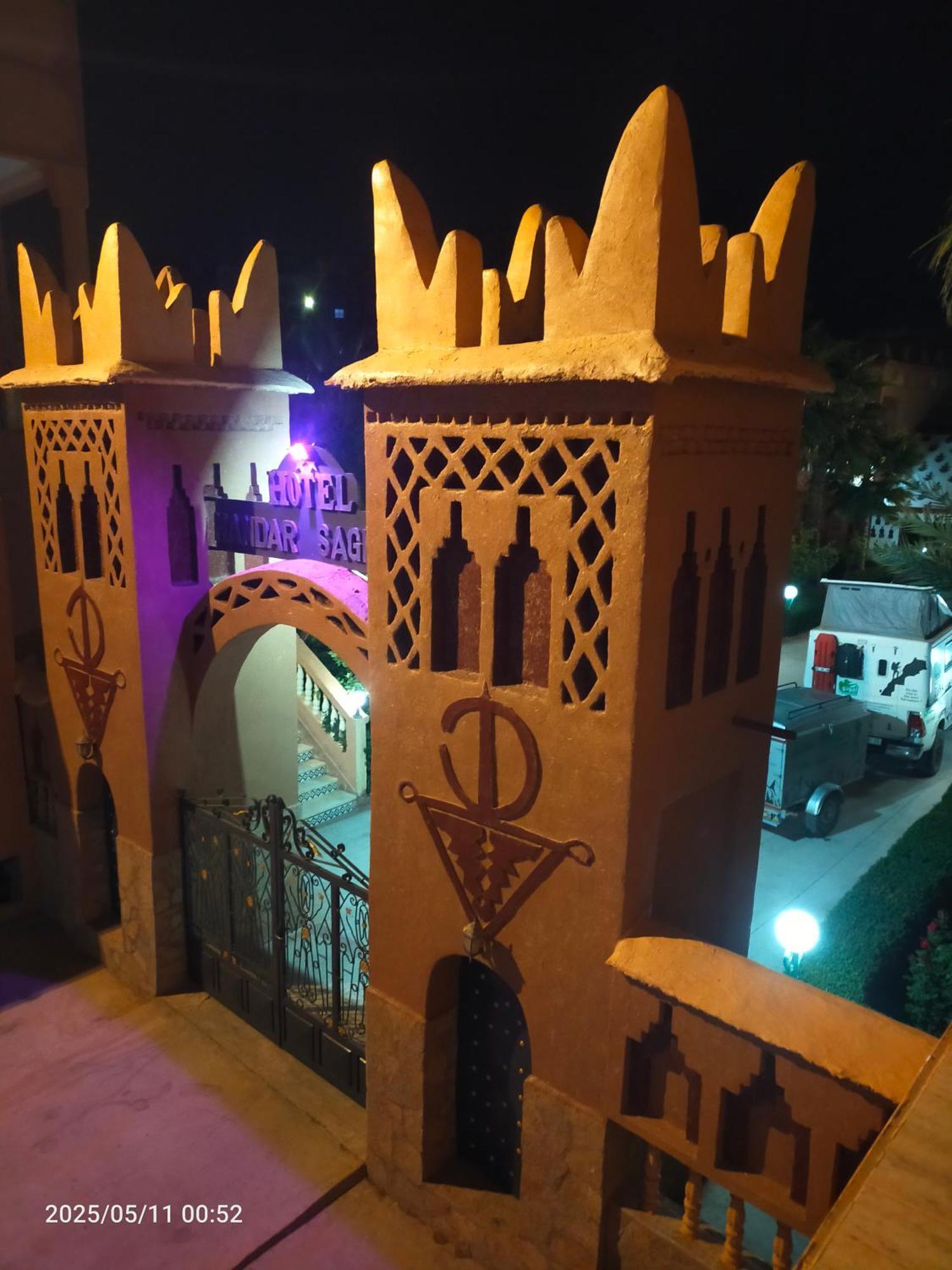Hotel Mandar Saghrou Tazakhte Kelaat-M'Gouna Buitenkant foto